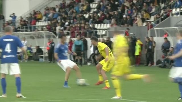 Elias Charalambous, ridiculizat de Nicolae Dică pe teren_7
