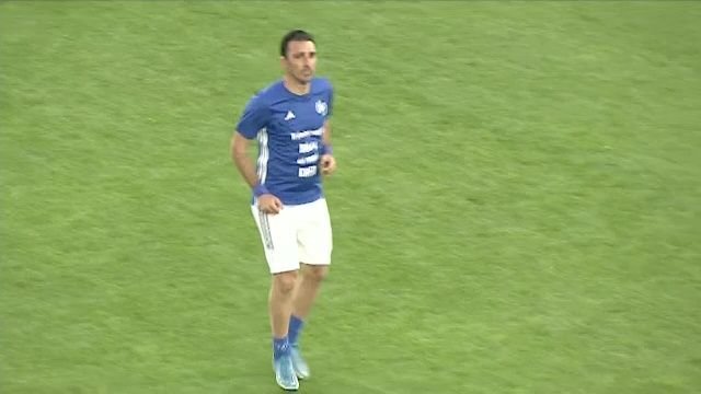 Elias Charalambous, ridiculizat de Nicolae Dică pe teren_15