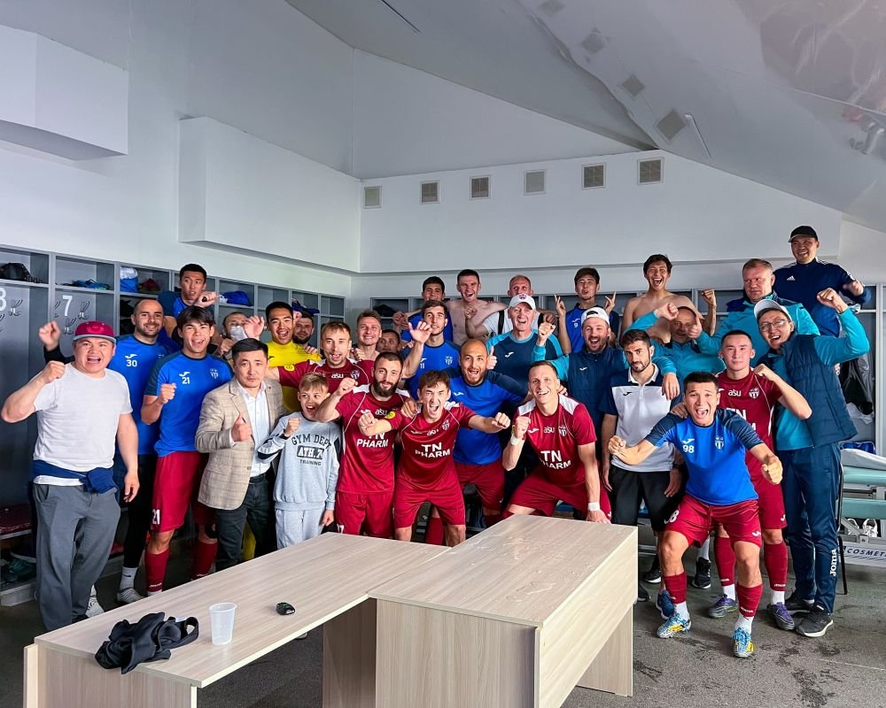 Fotbal sau handbal? C&acirc;t a putut să se termine un meci din Kazahstan. A fost show total