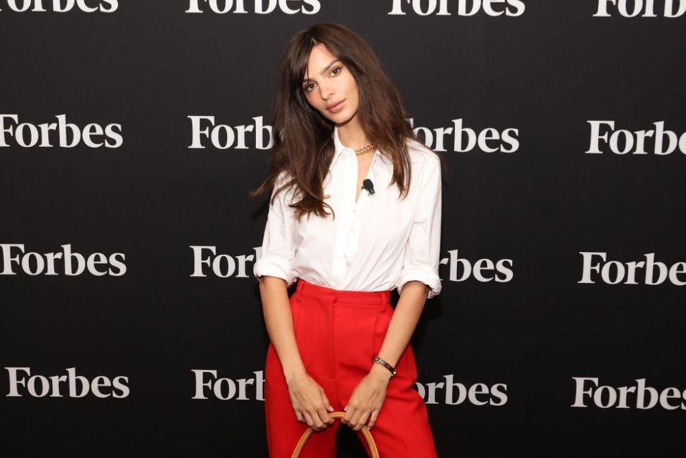 Emily Ratajkowski, talismanul lui Napoli?! Cum a apărut una dintre cele mai sexy femei din lume în urmă cu câteva zile _119