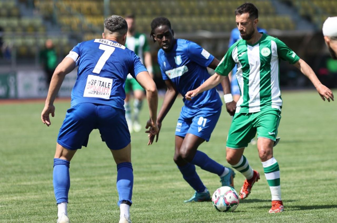 Rezultat uimitor în Liga 2 pentru o cotă de 25! Ce a făcut echipa deja retrogradată, cu golaveraj 4-27: