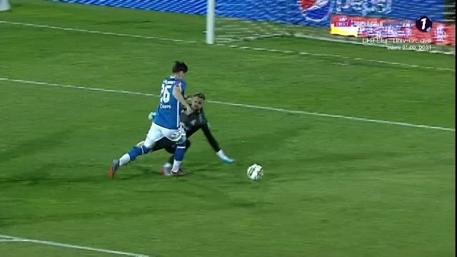 Penalty controversat pentru Farul în minutul 1 al meciului cu Rapid: Moldovan și-a făcut cruce după decizia lui Popa_2