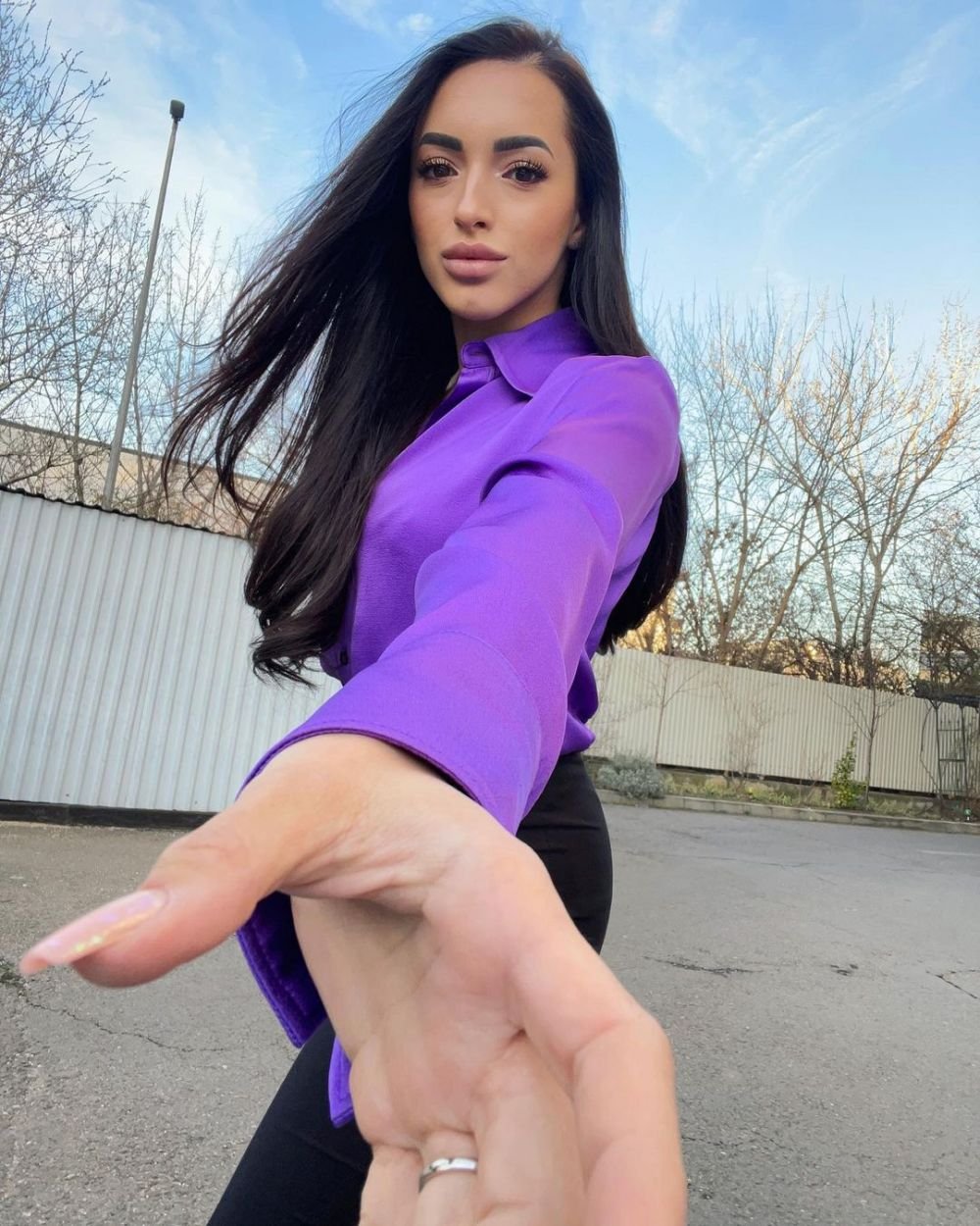 „M-am îmbrăcat în rochie de mireasă!” Și-a făcut publică relația, iar acum a vorbit despre căsătorie! Ce a spus Larisa Iordache _36