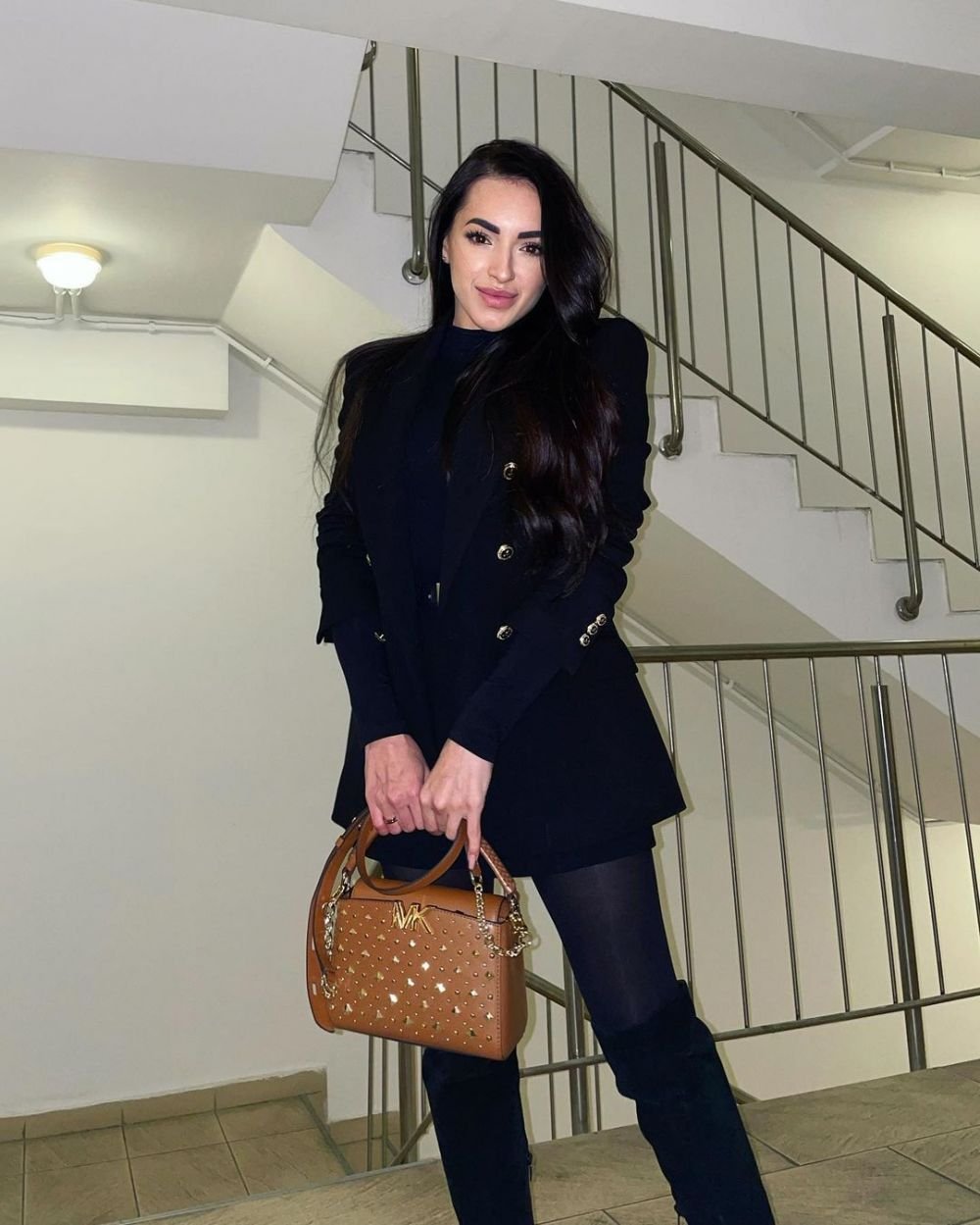 „M-am îmbrăcat în rochie de mireasă!” Și-a făcut publică relația, iar acum a vorbit despre căsătorie! Ce a spus Larisa Iordache _40