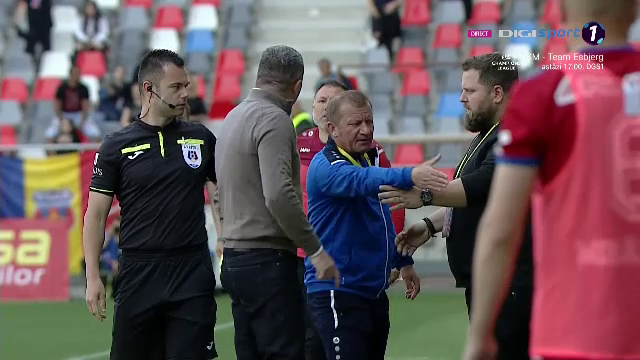 Tensiuni între Dorinel Munteanu și Daniel Oprița! Cum s-a încheiat ”scandalul”, după Steaua - Oțelul 1-1_16