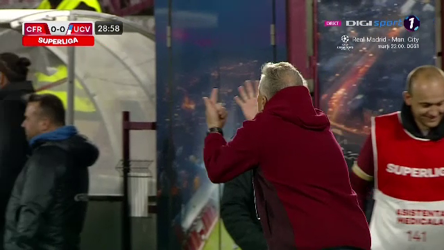 Dan Petrescu, criză de nervi pe bancă! Ce l-a scos din minți pe antrenorul lui CFR Cluj_4