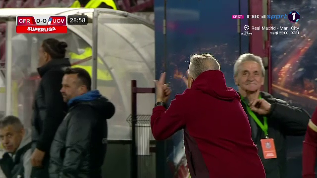 Dan Petrescu, criză de nervi pe bancă! Ce l-a scos din minți pe antrenorul lui CFR Cluj_5