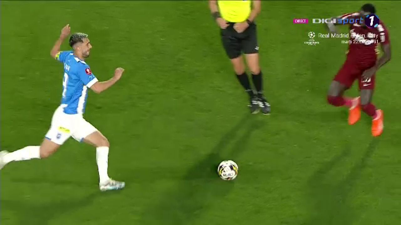 A fost roșu sau galben? Andrei Ivan a scăpat ca prin urechile acului. VAR-ul l-a salvat de o eliminare_4