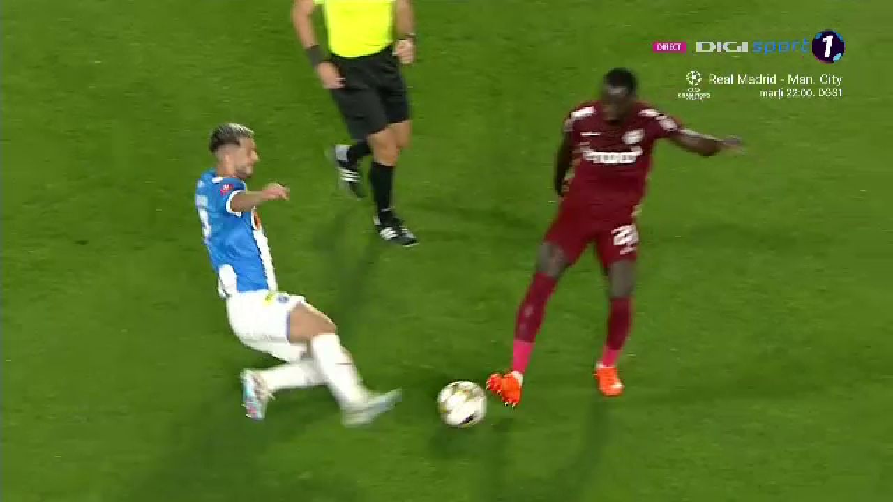 A fost roșu sau galben? Andrei Ivan a scăpat ca prin urechile acului. VAR-ul l-a salvat de o eliminare_8