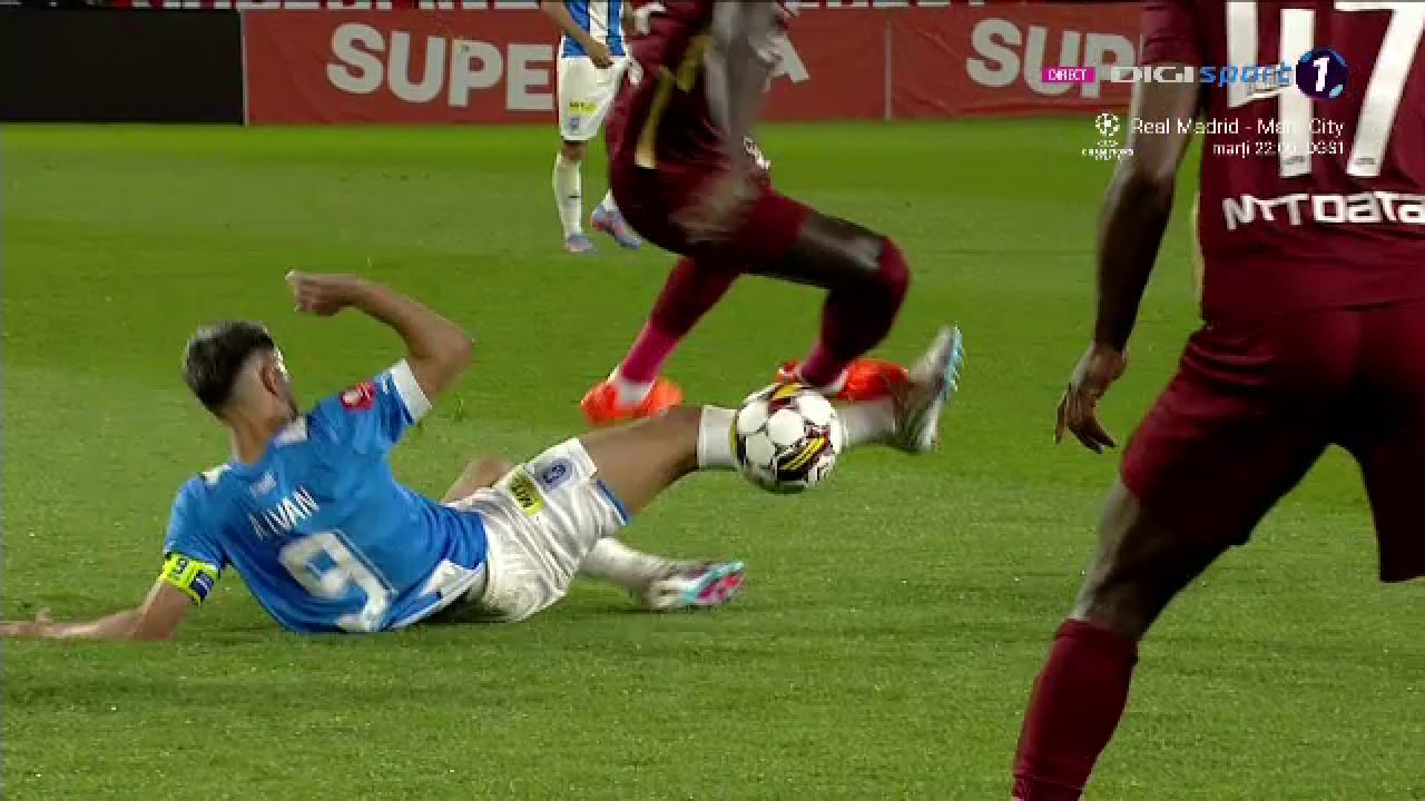 A fost roșu sau galben? Andrei Ivan a scăpat ca prin urechile acului. VAR-ul l-a salvat de o eliminare_21