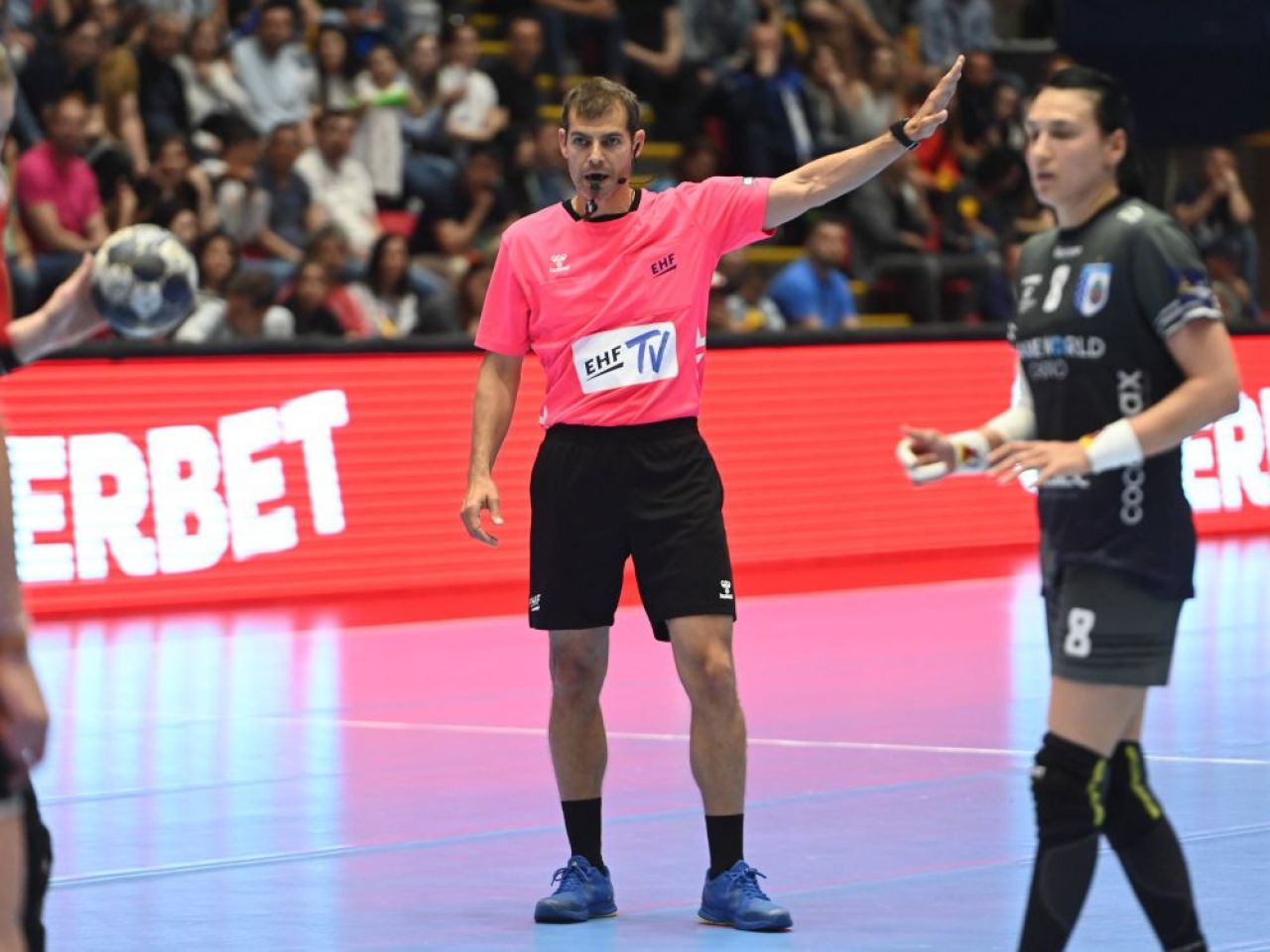 Final Four-ul de la Budapesta | Ce echipe se luptă pentru trofeul Ligii Campionilor la handbal feminin_7