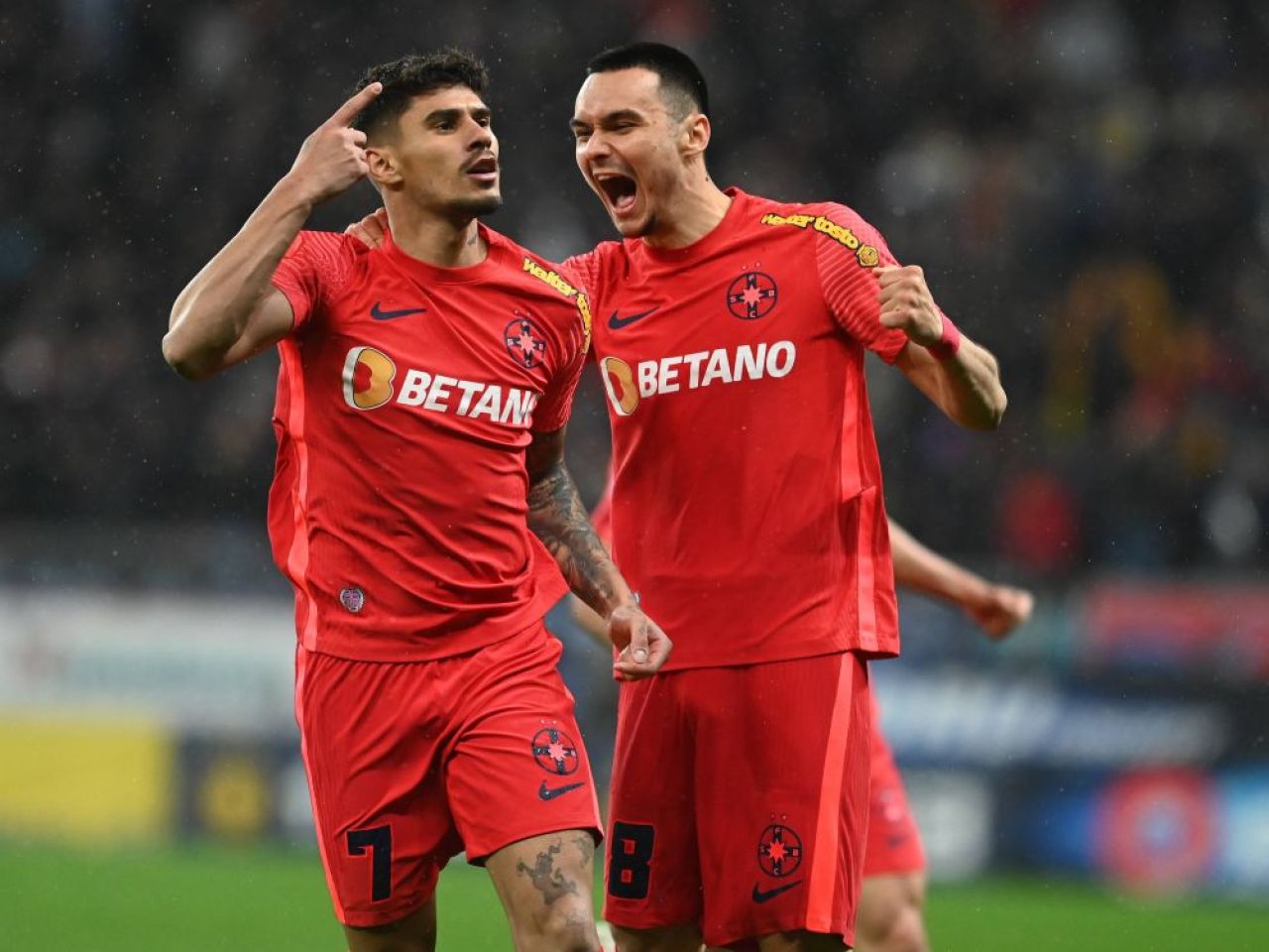 FCSB - Sepsi OSK 3-1 | Nașul și finul se bat la titlu! Florinel Coman, din nou omul meciului!_1