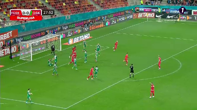 David Airlines! Miculescu s-a înălțat peste defensiva adversă și a marcat primul gol din play-off_26