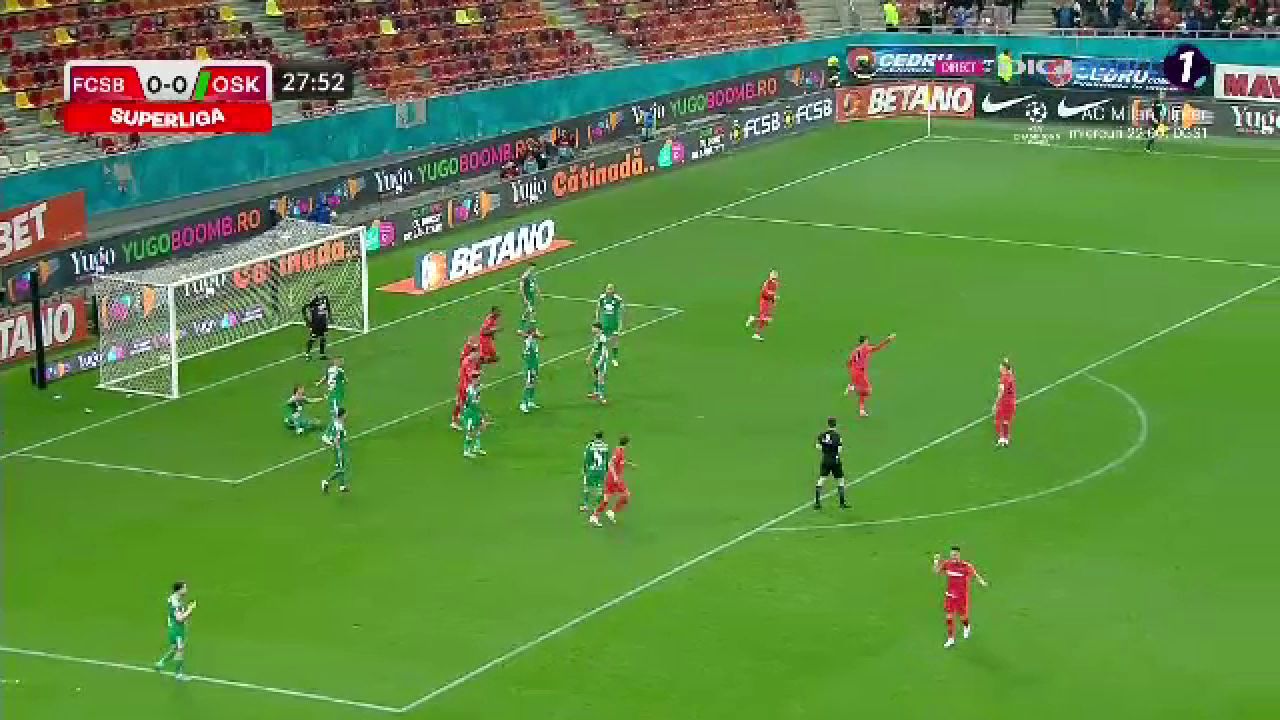 David Airlines! Miculescu s-a înălțat peste defensiva adversă și a marcat primul gol din play-off_27