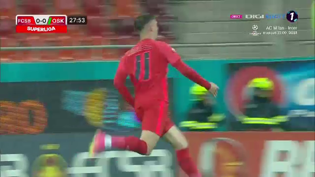 David Airlines! Miculescu s-a înălțat peste defensiva adversă și a marcat primul gol din play-off_28