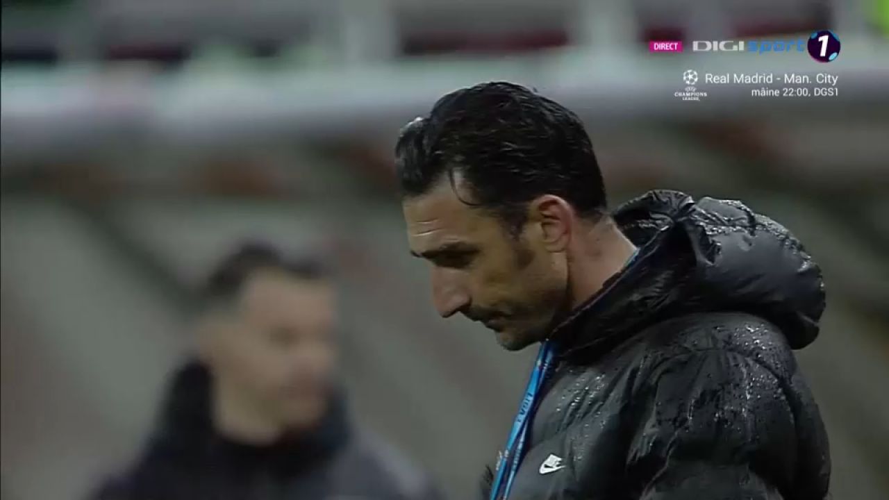 Gestul lui Elias Charalambous după golul marcat de Ovidiu Popescu, cu care FCSB a trecut în avantaj cu Sepsi OSK_2