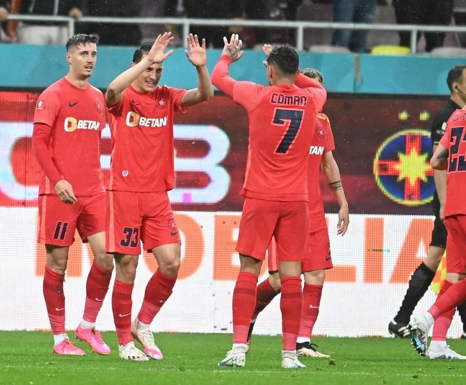FCSB - Sepsi OSK 3-1 | Nașul și finul se bat la titlu! Florinel Coman, din nou omul meciului!_30