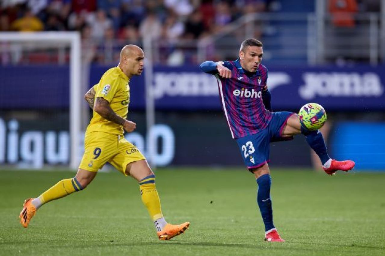 „Nebunie” curată pentru un loc lângă Madrid și Barça: de pe 5 au devenit direct lideri și clasamentul „la milimetru” _1