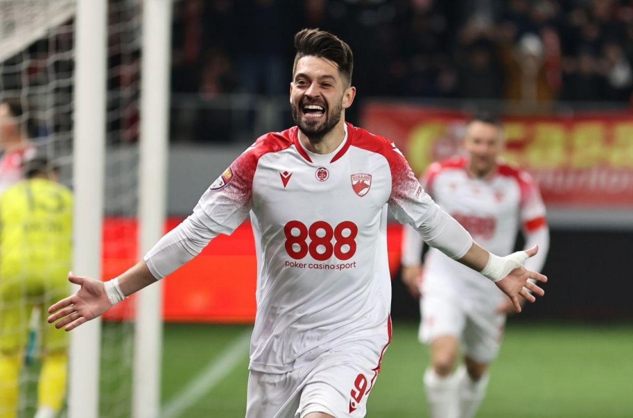 Ce prim 11 ar putea alinia Dinamo în noul sezon_4