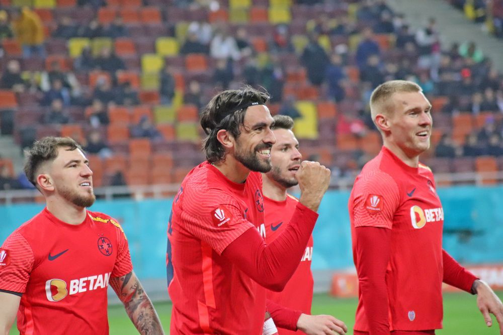 Vești proaste pentru Compagno. Era dorit de o fostă finalistă a Ligii, dar echipa poate ajunge în ligile de amatori_5