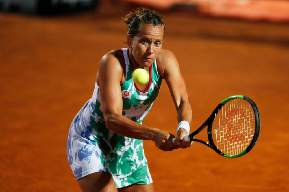 Încă o mamă s-a întors cu succes în circuitul WTA! Barbora Strycova a sărbătorit alături de copil prima victorie_6