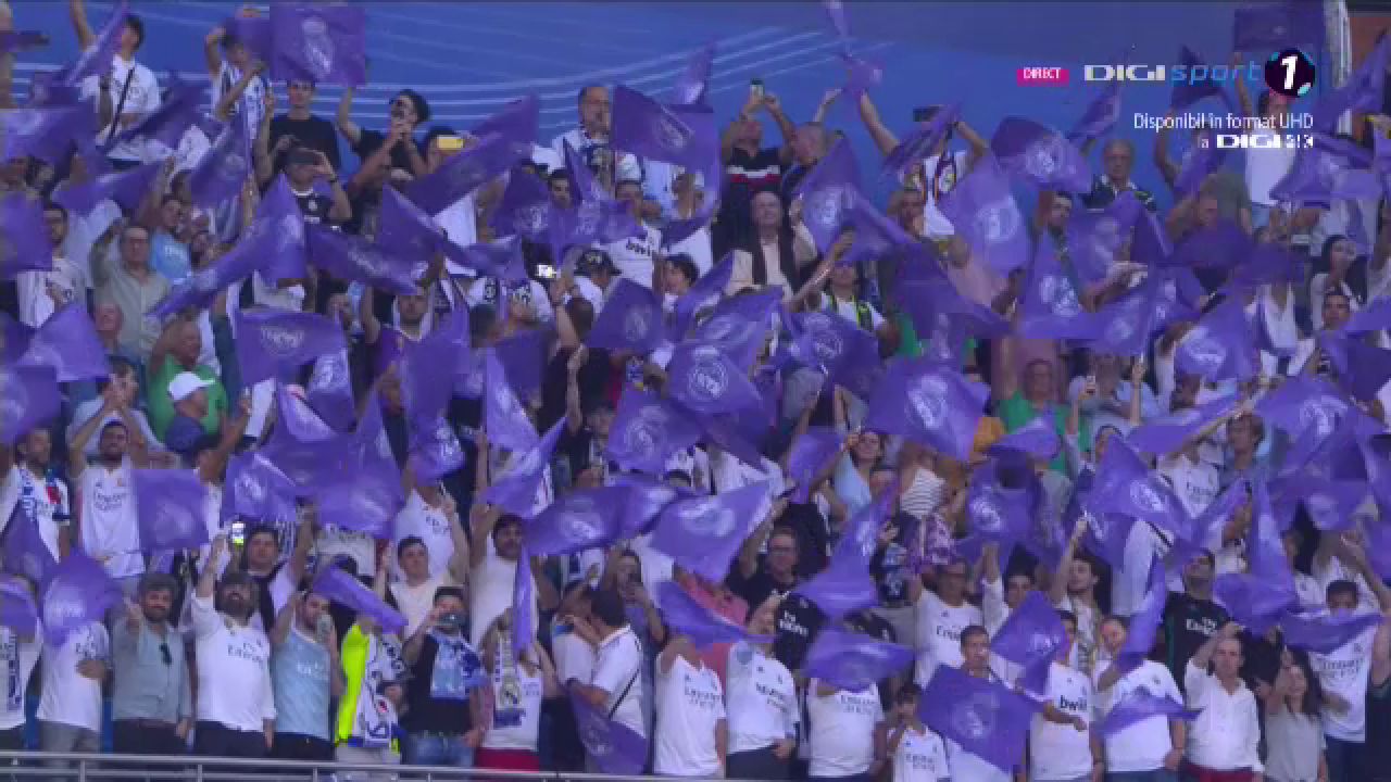 Imagini de poveste pe „Santiago Bernabeu”! Real și City se duelează pe un stadion arhiplin_14