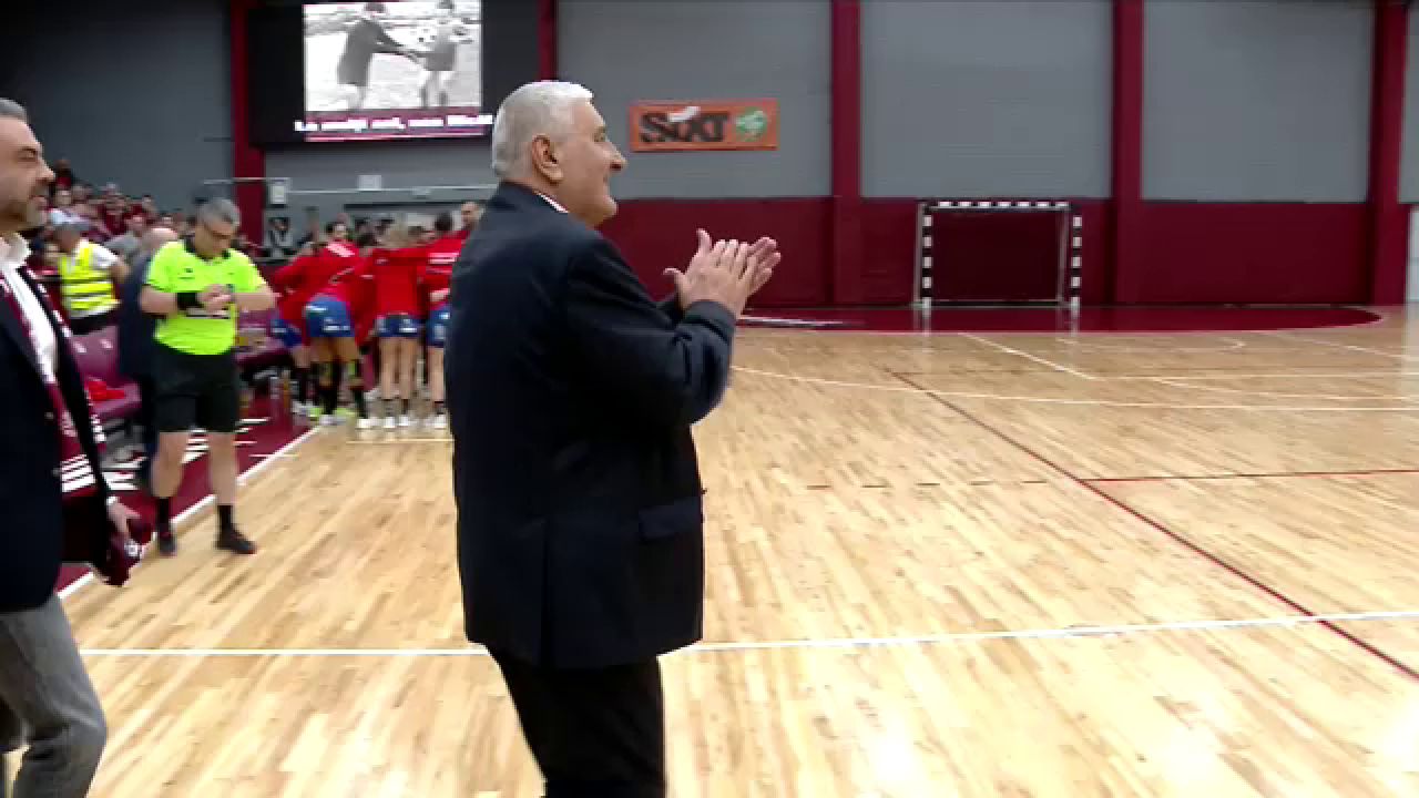 Momente emoționante înainte de Rapid - Bistrița! Fanii giuleșteni i-au cântat lui Rică Răducanu de ziua lui_4