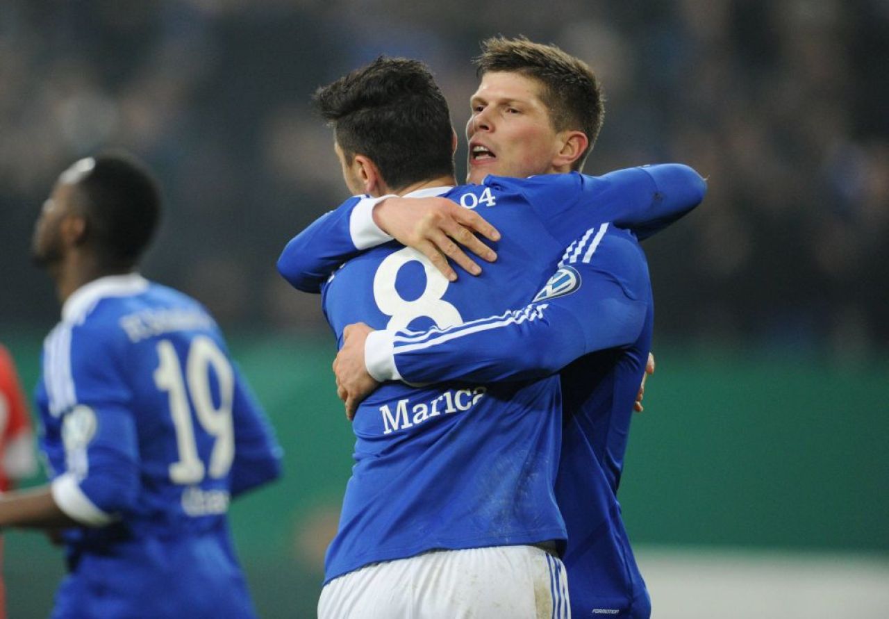 „Îi dau un telefon lui Huntelaar, directorul tehnic de la Ajax!” Oficialul Farului face lobby pentru numirea lui Gheorghe Hagi la gruparea olandeză _5