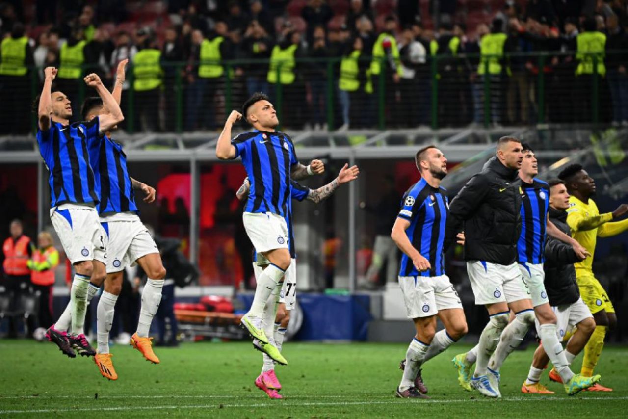 Motivul pentru care Inter a jucat fără sponsori pe tricou cu AC Milan, în semifinala UEFA Champions League _3