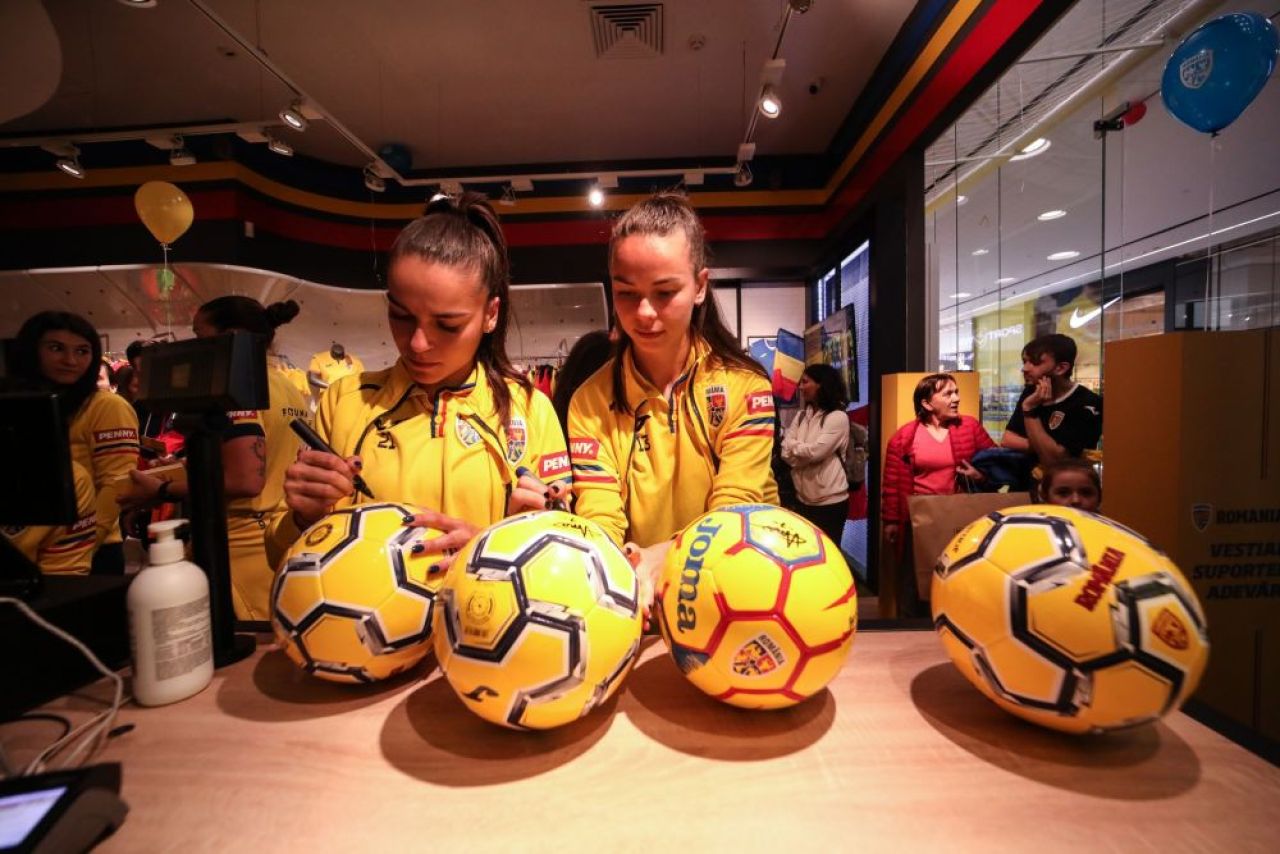 A antrenat FCSB, Rapid și CFR Cluj, iar acum a mers în fotbalul feminin: