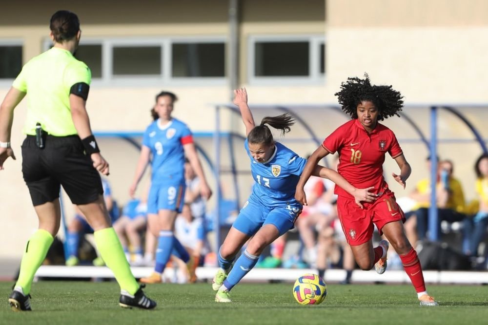 A antrenat FCSB, Rapid și CFR Cluj, iar acum a mers în fotbalul feminin: 