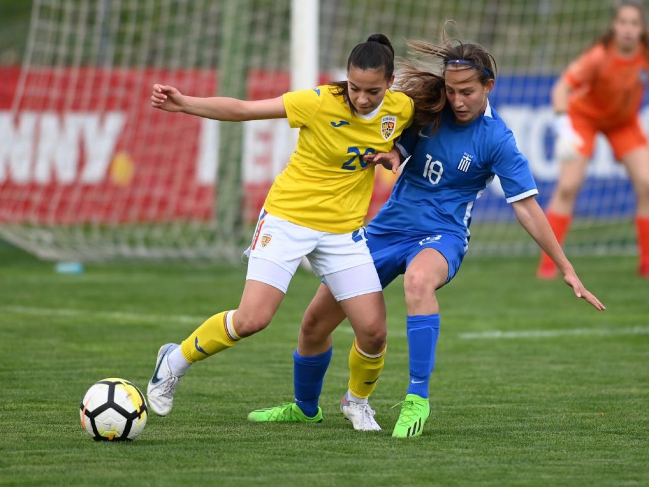 A antrenat FCSB, Rapid și CFR Cluj, iar acum a mers în fotbalul feminin: