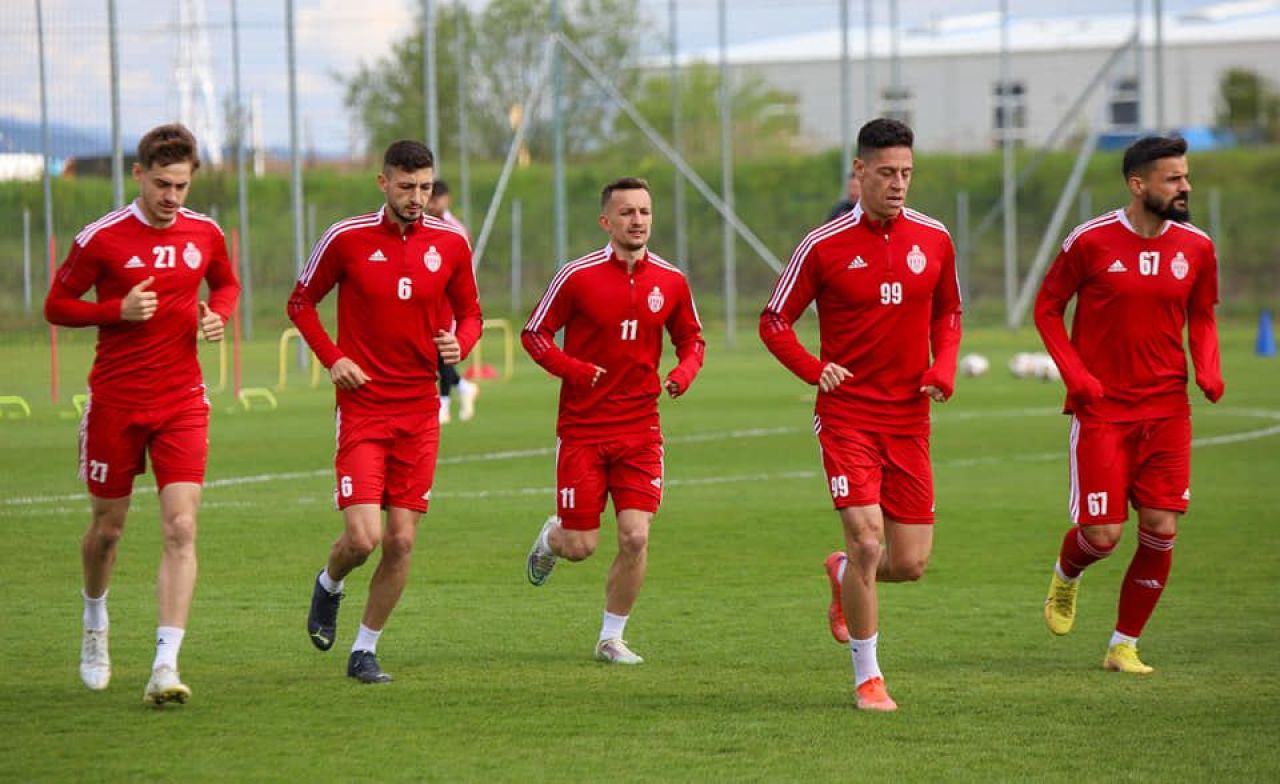 Vedeta lui Sepsi încearcă să fure meserie de la Messi: