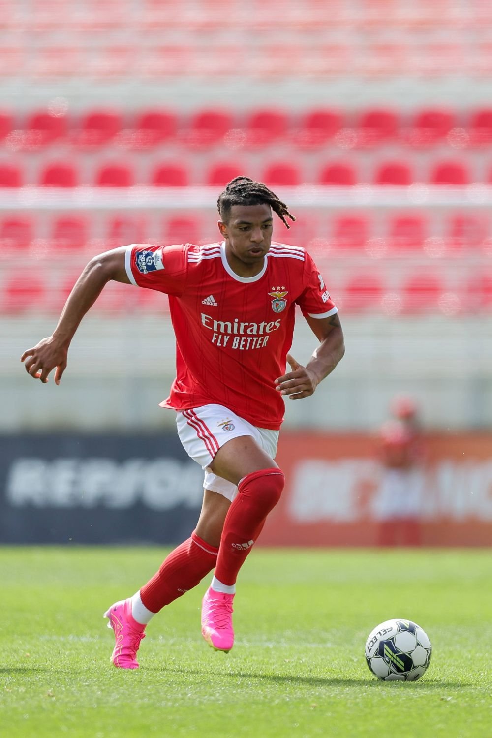 Noul star de zeci de milioane pe care îl lansează Benfica: forțele din Anglia și Italia se bat deja pentru el_6