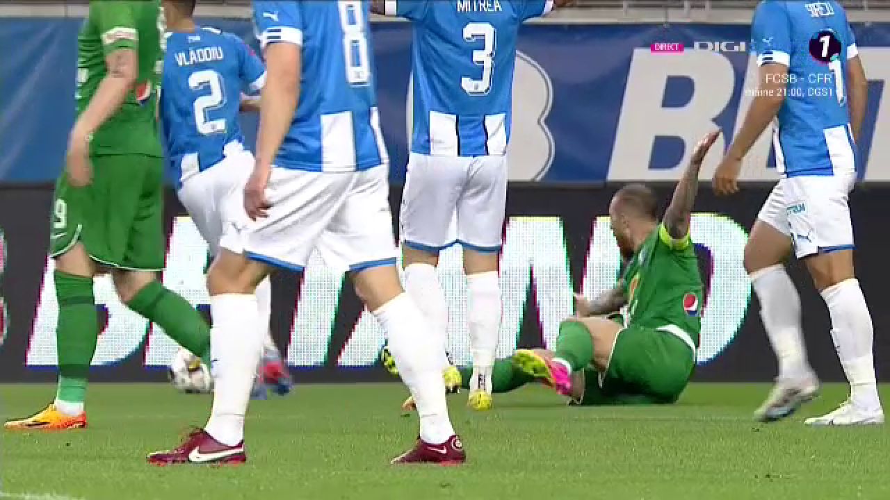 Penalty acordat cu VAR la Universitatea Craiova - Farul! Denis Alibec a ratat incredibil_5