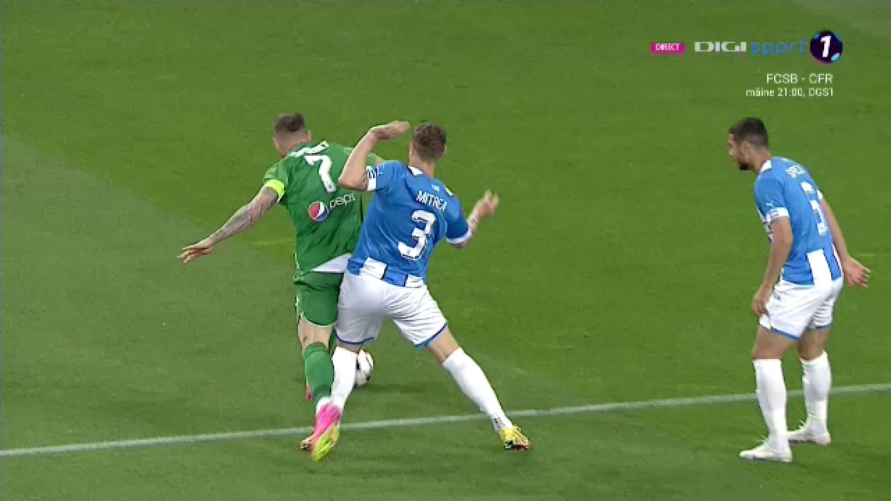 Penalty acordat cu VAR la Universitatea Craiova - Farul! Denis Alibec a ratat incredibil_6