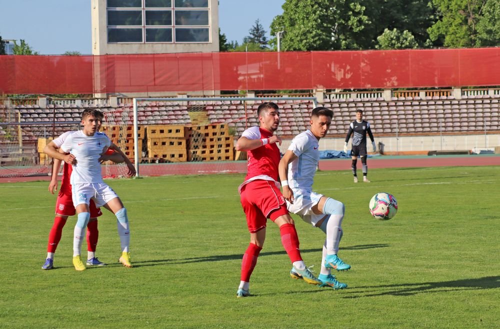 Dinamo, victorie la limită cu FCSB, în Ștefan cel Mare. Golul victoriei, marcat din lovitură liberă_26