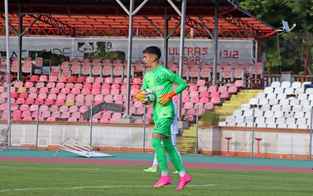 Dinamo, victorie la limită cu FCSB, în Ștefan cel Mare. Golul victoriei, marcat din lovitură liberă_37