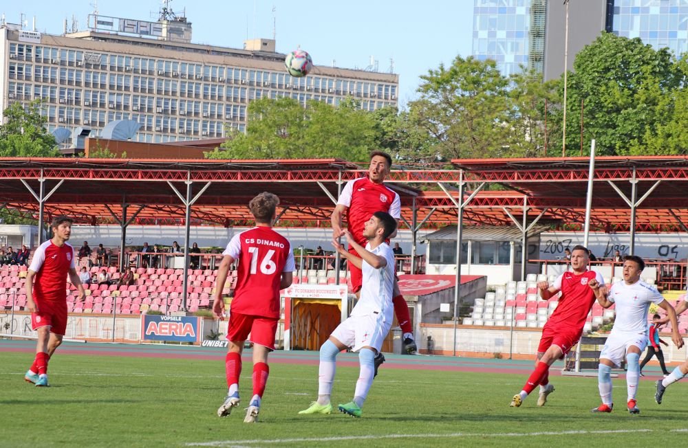Dinamo, victorie la limită cu FCSB, în Ștefan cel Mare. Golul victoriei, marcat din lovitură liberă_40