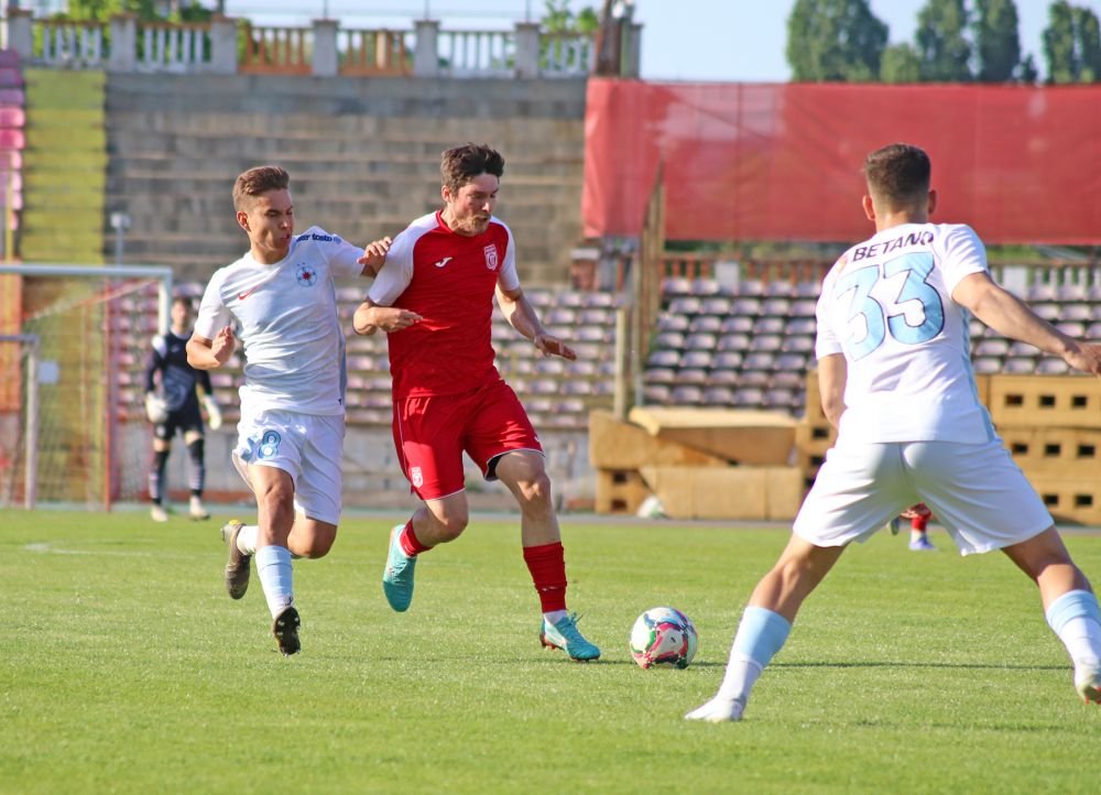Dinamo, victorie la limită cu FCSB, în Ștefan cel Mare. Golul victoriei, marcat din lovitură liberă_43