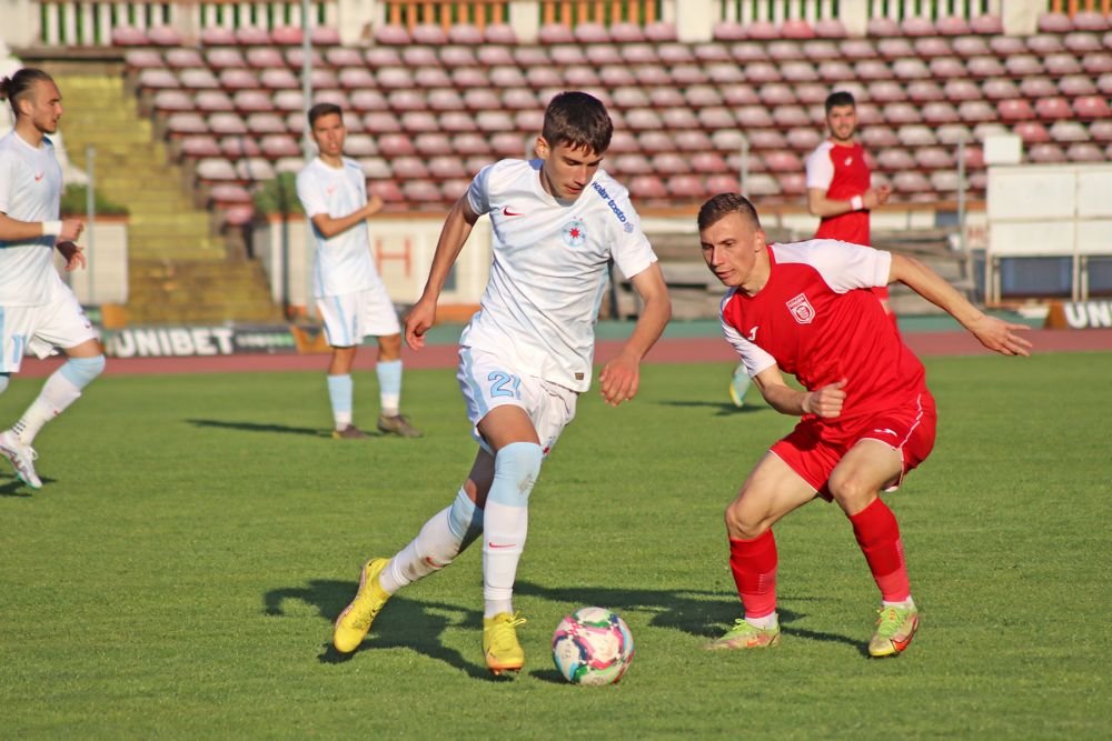 Dinamo, victorie la limită cu FCSB, în Ștefan cel Mare. Golul victoriei, marcat din lovitură liberă_61