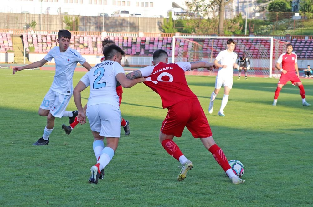Dinamo, victorie la limită cu FCSB, în Ștefan cel Mare. Golul victoriei, marcat din lovitură liberă_69