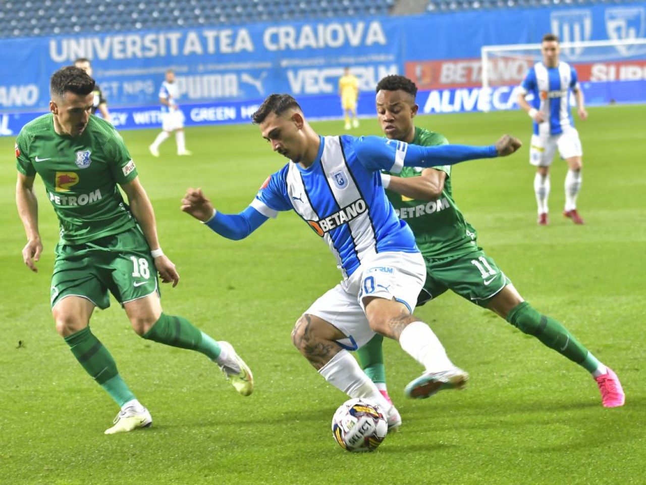 Universitatea Craiova - Farul Constanța 1-1 | Liderul din campionat obține un punct important în cursa pentru titlu_17