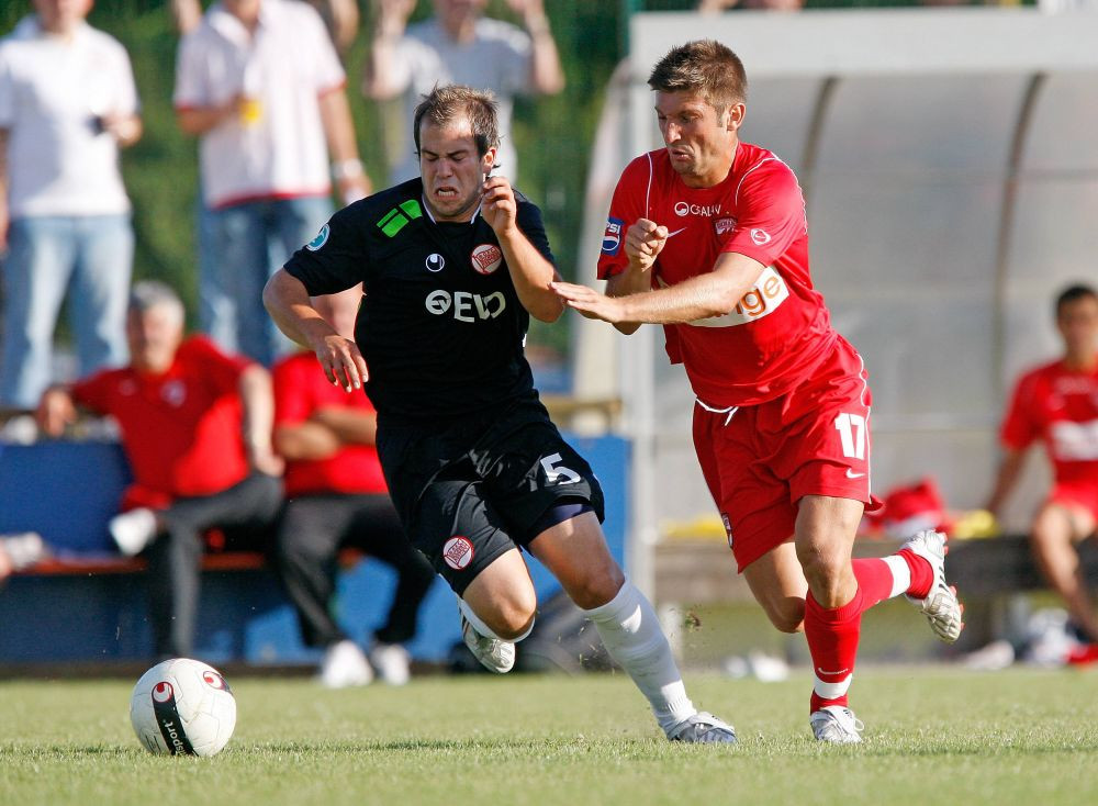CS FC Dinamo, echipa lui Nicolae Badea, a câștigat campionatul cu 174 de goluri înscrise, dar trebuie să mai joace și un play-off!_3