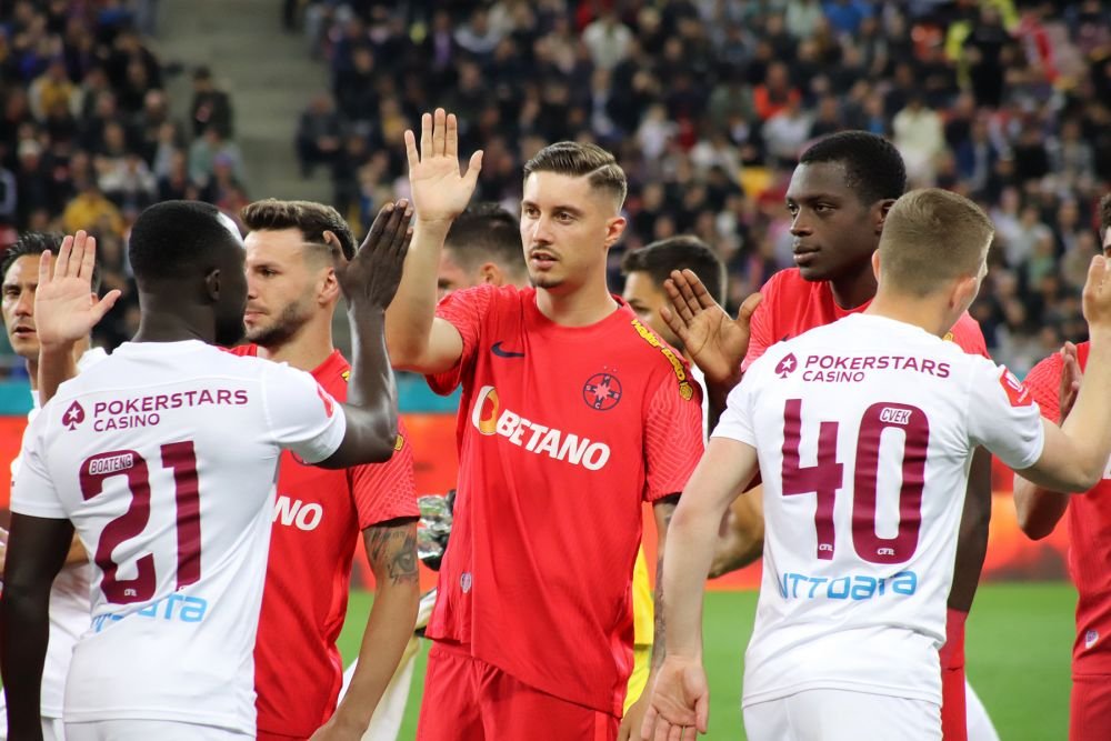 FCSB - CFR Cluj, în fotografii. Încleștare pe gazon, delir în tribune_10