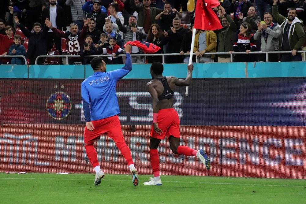 FCSB - CFR Cluj, în fotografii. Încleștare pe gazon, delir în tribune_81