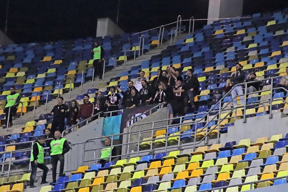 Situație jenantă pentru CFR Cluj. Câți fani ai