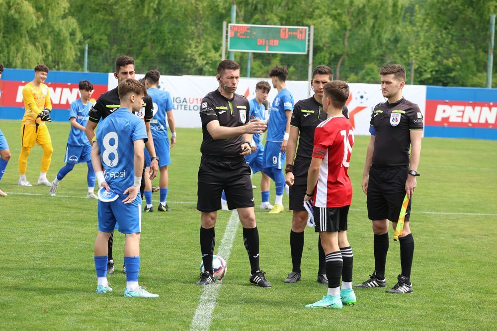 Vești bune pentru FCSB: Farul lui Gheorghe Hagi pierde titluri pe bandă rulantă! Eșec după eșec la Academie_2
