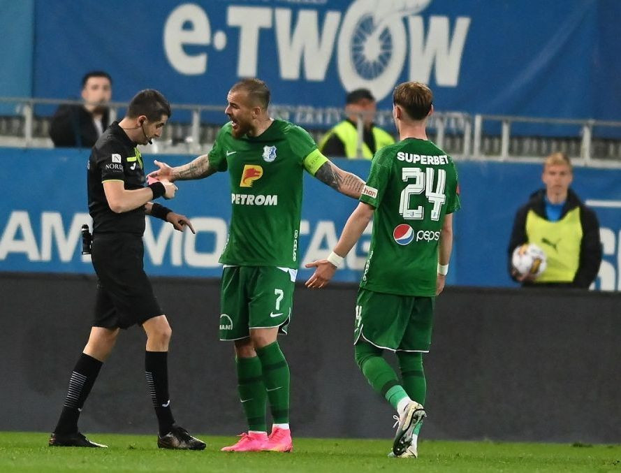 Mama lui Denis Alibec, apel disperat: &bdquo;I-au trimis mesaje că a luat bani de la Gigi Becali!&rdquo;&nbsp;