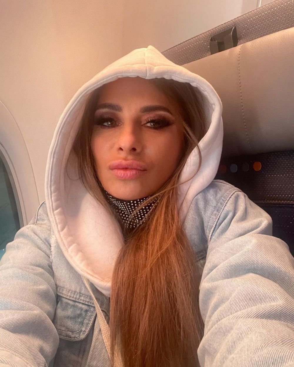 Anamaria Prodan a făcut senzație în trafic! A renunțat la haine și a atras toate privirile_36